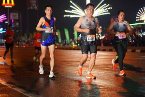 BIB: 23201
                            <button type="button" onclick="openModal(16195564)" class="btn btn-primary btn-sm float-right btn-popup" data-toggle="modal" data-target=".modal-high-quality">
                        <i class="fas fa-shopping-cart"></i> Add to Cart
                    </button>
                                            <button type="button" onclick="isThisMe(16195564, true)" class="btn btn-success btn-sm float-right btn-popup btn-isme hidden" data-toggle="tooltip" data-placement="bottom" title="นี่คือรูปของคุณใช่ไหม คลิกที่นี่เพื่อเอาเข้าอัลบั้ม">
                        <i class="fas fa-plus"></i> Add to album
                    </button>
                    <button type="button" onclick="isThisMe(16195564, false)" class="btn btn-warning btn-sm float-right btn-popup btn-isnotme hidden">
                        <i class="fas fa-ban"></i> Remove from album
                    </button>